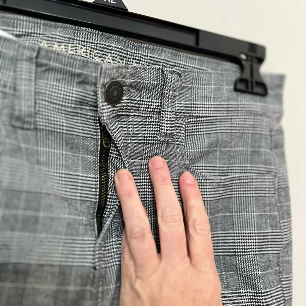 AEO America Eagle Hi Rise Waist Jeggings Stretch Rock Grunge‎ 2 Skinny Pants